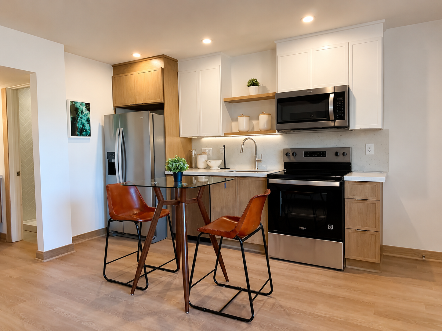 Renovated apartment kitchen at 1901 Richmond Avenue